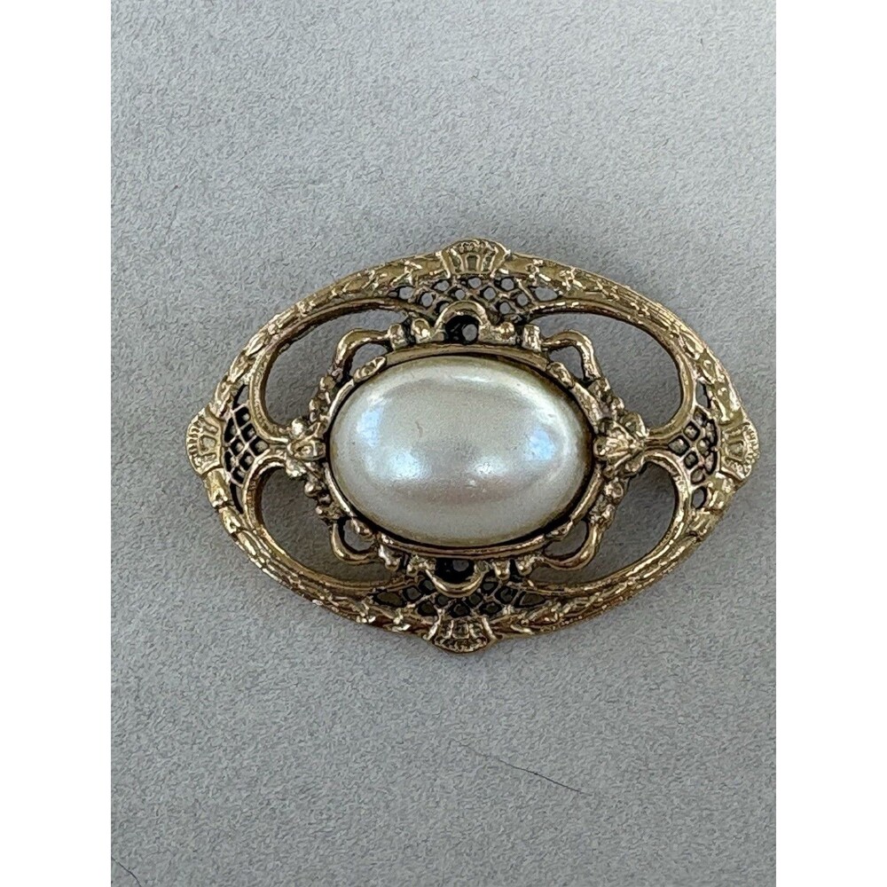 Vintage 1928 Victorian Revival Faux Pearl Open Work Oval Brooch Estate Pin